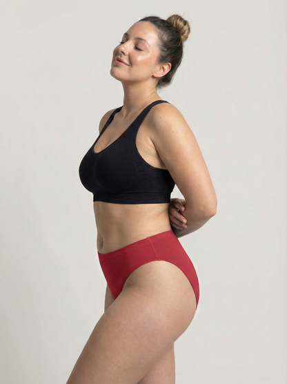 Leak-Proof Seamless Brief